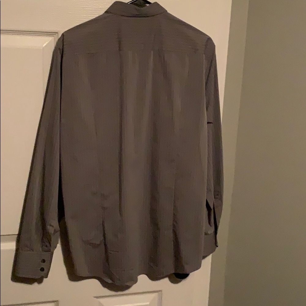 Hugo Boss Button Down - Picture 2 of 5